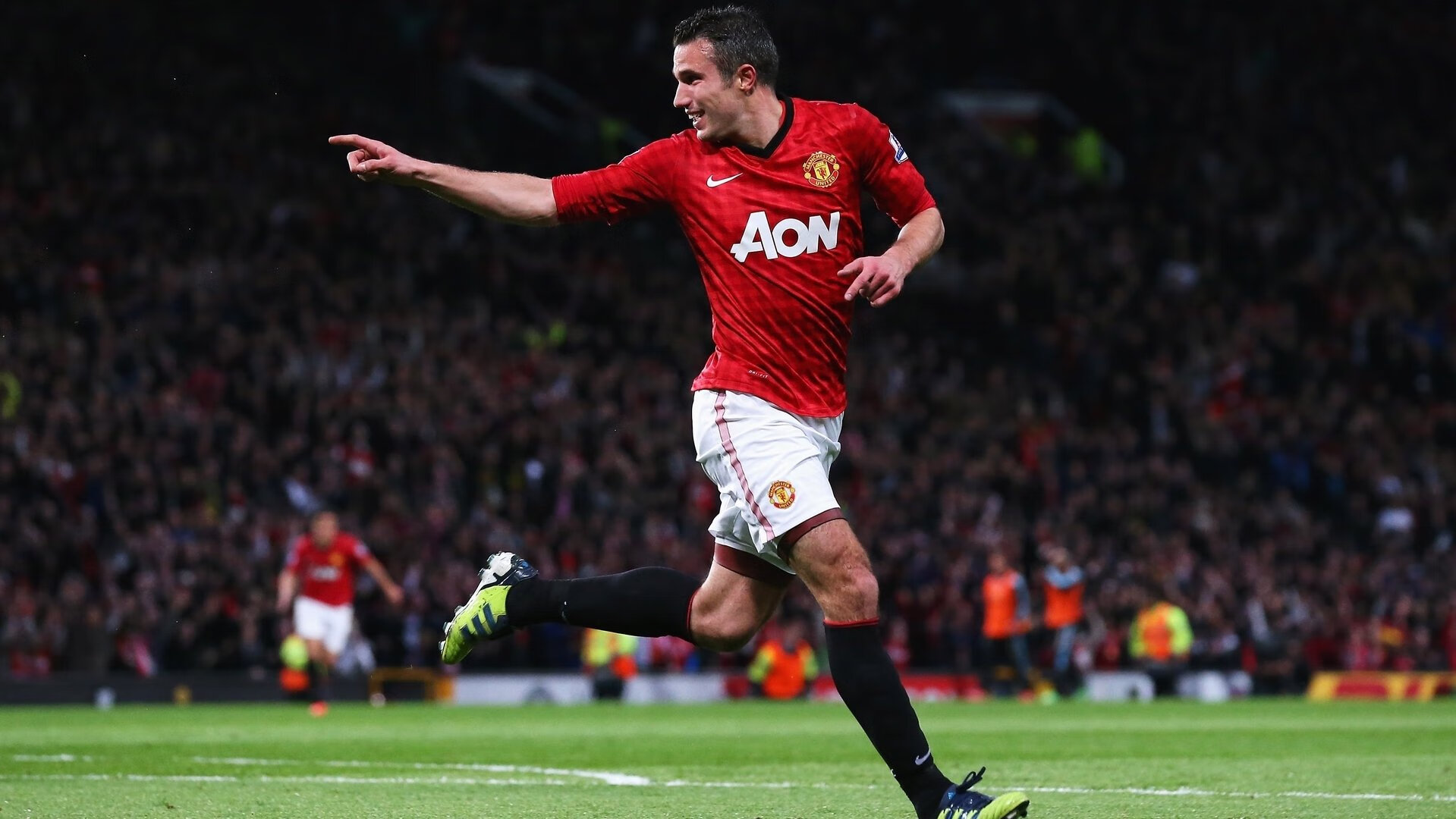 法甲战术变形,专家描述战场上的细节与实时应对措施,法甲动作大